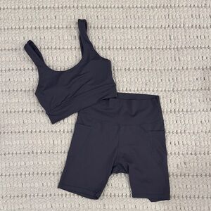 Allfenix | Sports Bra and Shorts Set in Gray Size Small